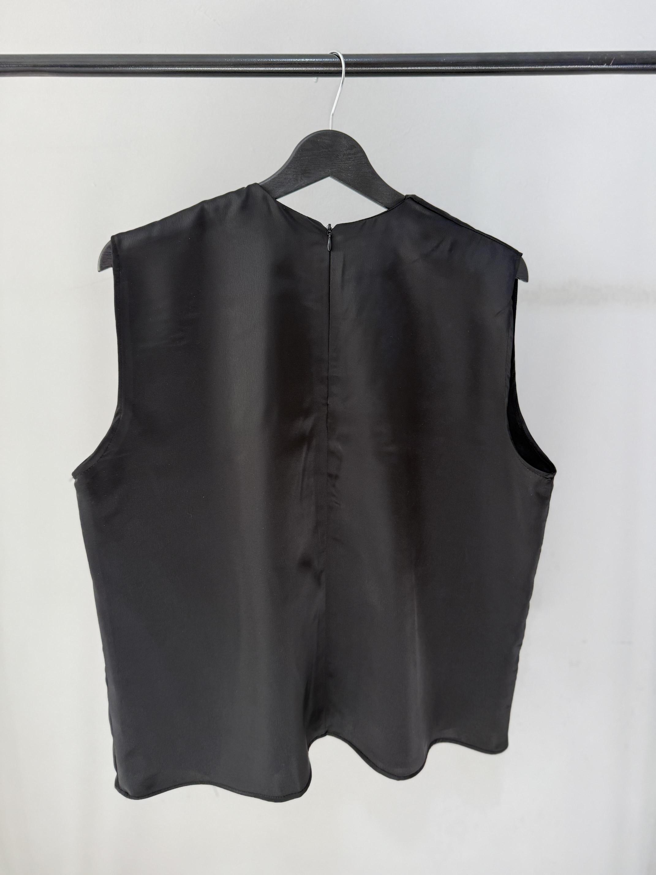 ZARA SATEN SİYAH FERMUARLI İÇLİK