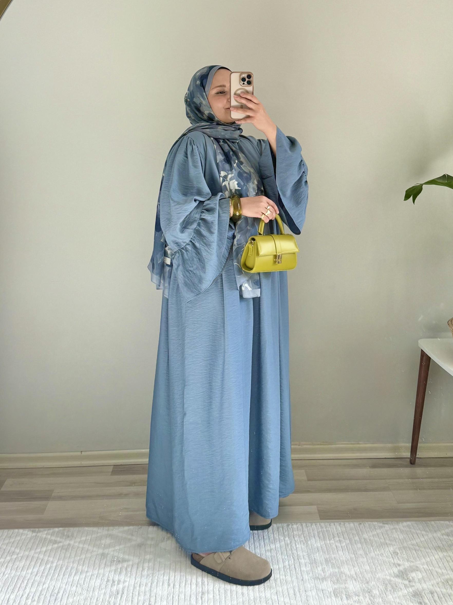 ÇİLEK ROBALI FIRFIR KOLLU ELBİSE