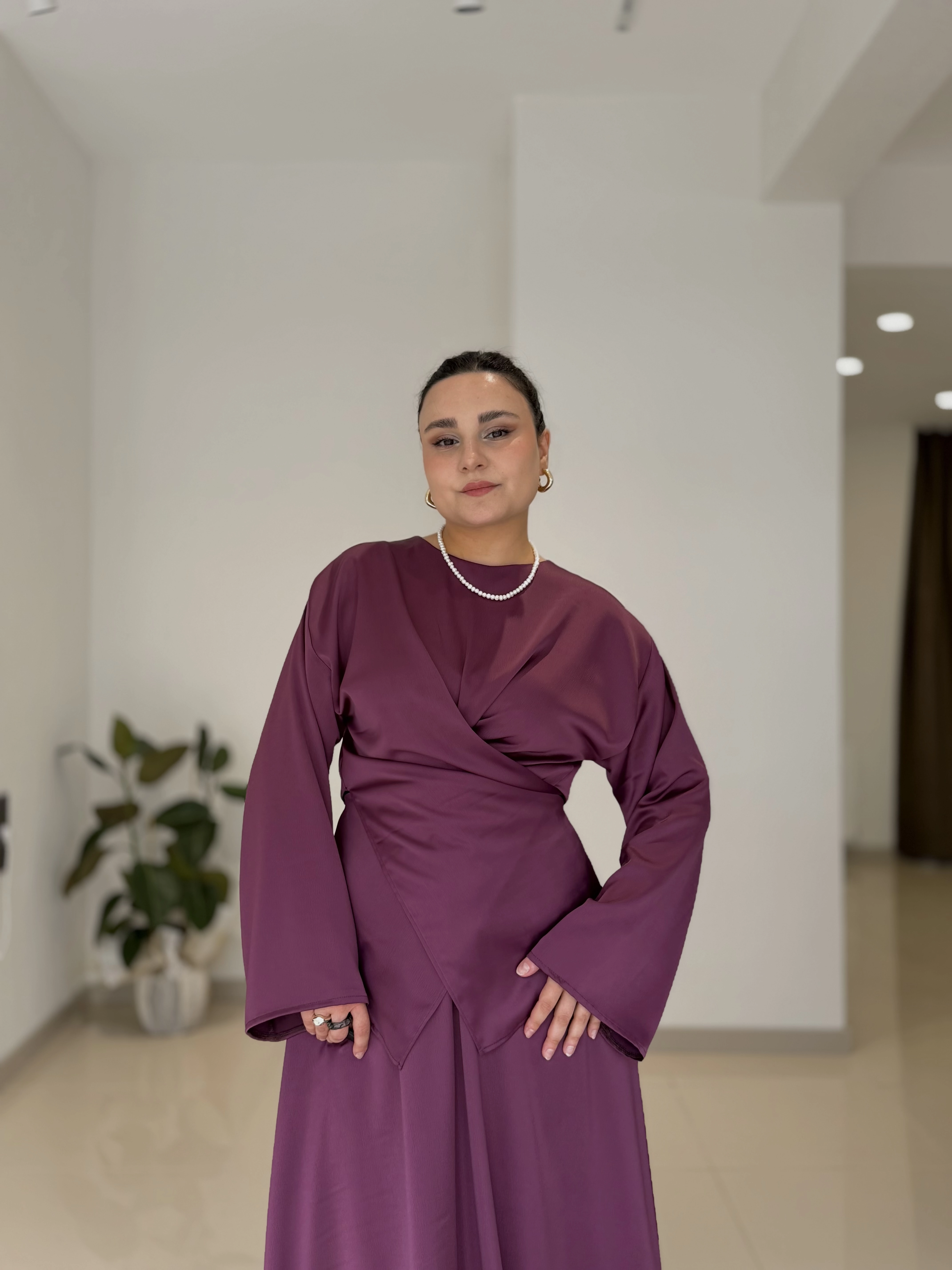 2’Lİ ZARA SATEN ÇAPRAZ BAĞLAMALI ETEKLİ ABİYE TAKIM - MÜRDÜM 